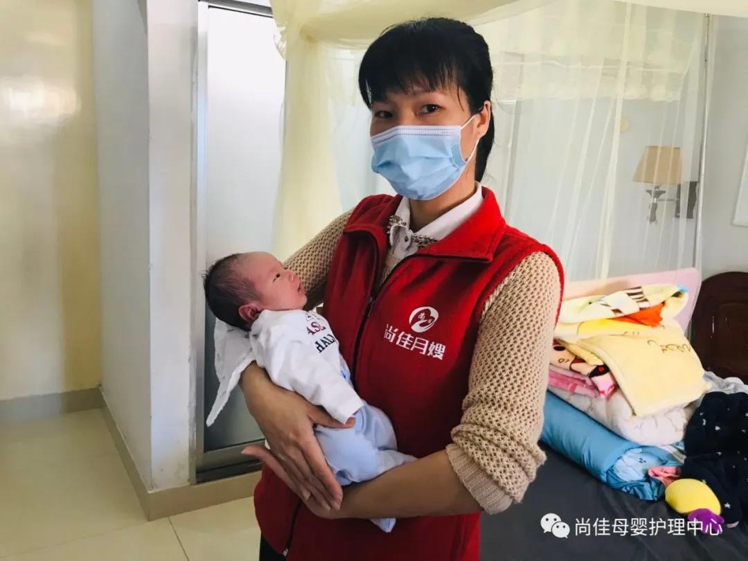 尚佳專(zhuān)業(yè)月嫂丨預防丨乳腺炎，怎么辦？